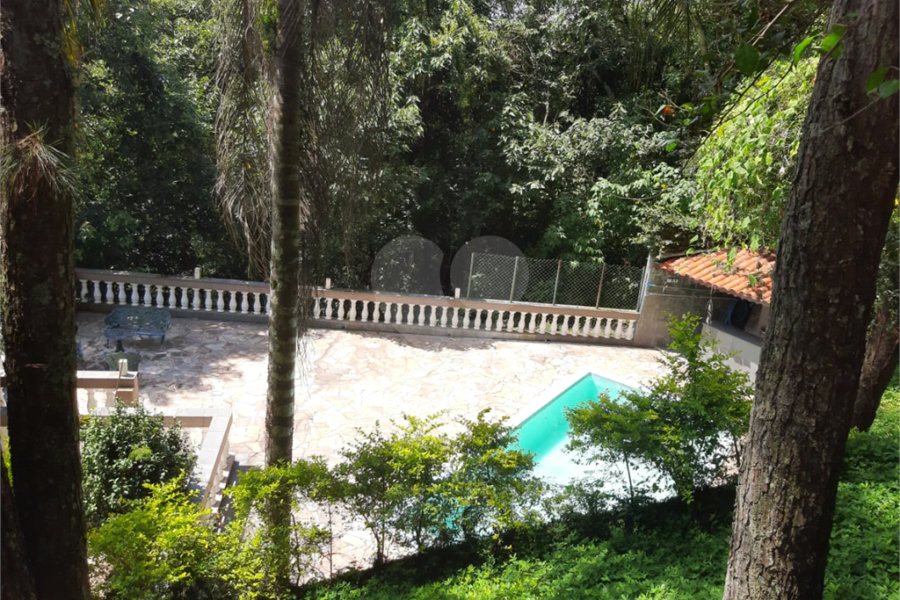 Sobrado à venda com 3 quartos, sendo 1 suíte, em Roseira, Mairiporã, SP