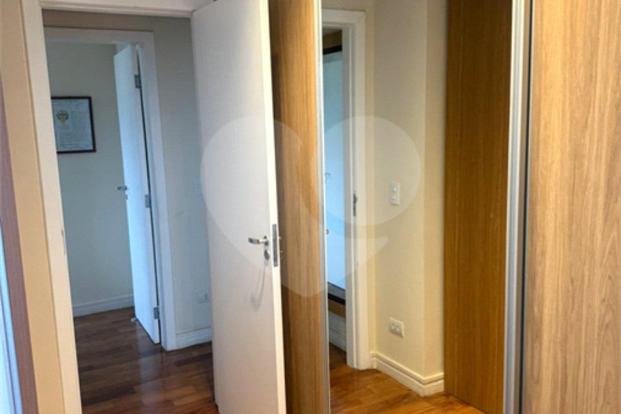 Apartamento à venda com 3 suítes em Morumbi, São Paulo, SP