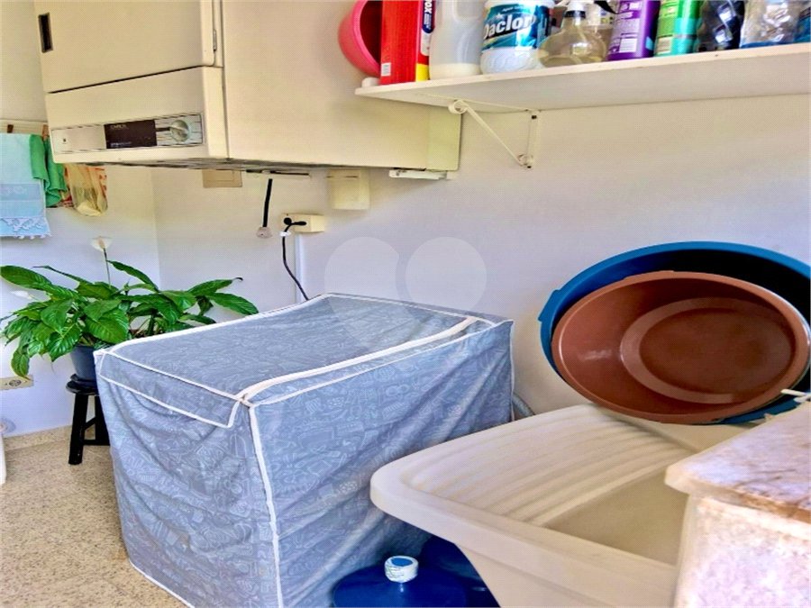 Chácara à venda com 4 quartos, sendo 1 suíte,  em Colinas II, Araçoiaba da Serra, SP