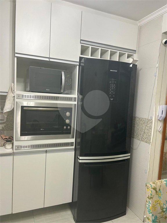 Casa à venda ou para alugar com 3 quartos, sendo 2 suítes,  no condomínio Residencial Erika, São Paulo - SP