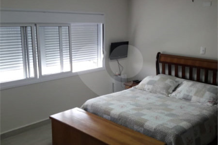 Casa à venda com 3 quartos, sendo 2 suítes, em Sé, São Paulo, SP