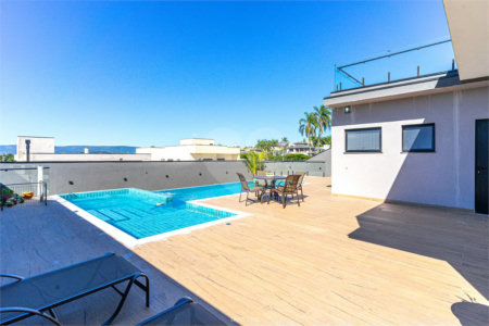 Casa à venda com 4 suítes no condomínio Residencial dos Lagos, Itupeva - SP