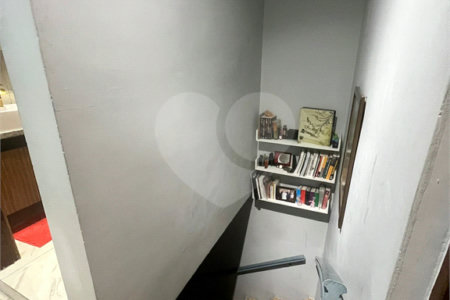 Casa em condomínio à venda com 2 quartos em Vila Araguaia, São Paulo, SP