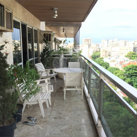 Apartamento à venda com 4 quartos, sendo 1 suíte,  em Tijuca, Rio de Janeiro, RJ