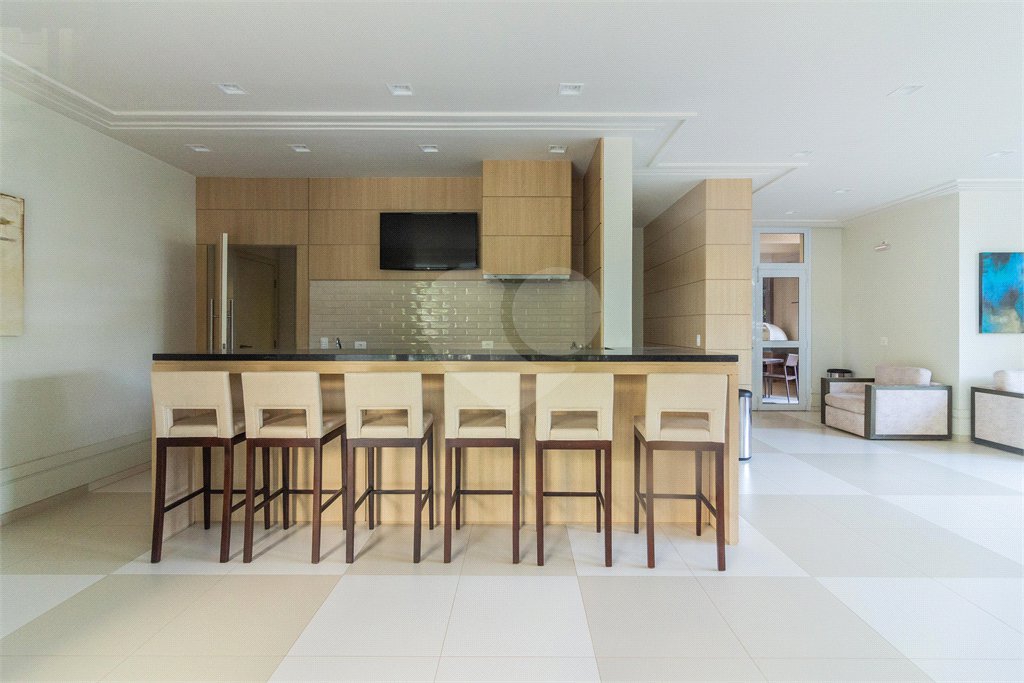 Apartamento à venda com 3 suítes em Alto da Lapa, São Paulo, SP