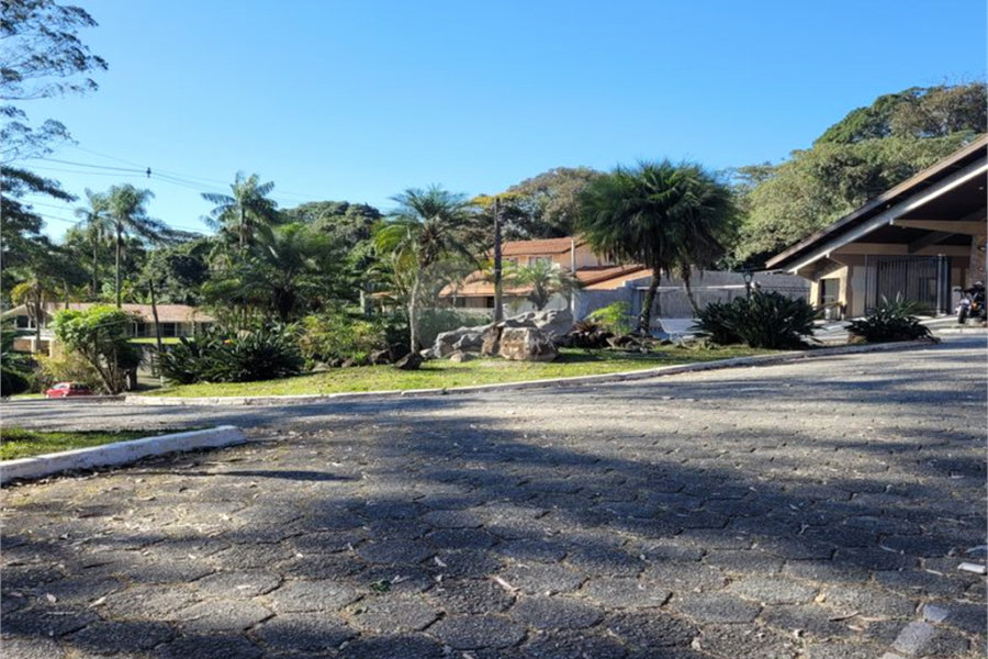 Terreno à venda no condomínio Parque Imperial da Cantareira, Mairiporã - SP