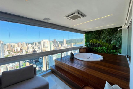 Apartamento com 1 quarto com hidromassagem e vista para o mar à venda em Aparecida - SP