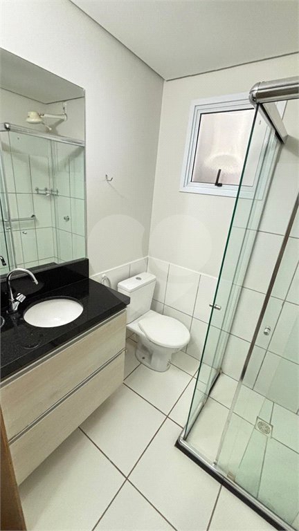 Casa à venda com 3 quartos, sendo 1 suíte, no condomínio Solar das Torres, Cuiabá - MT