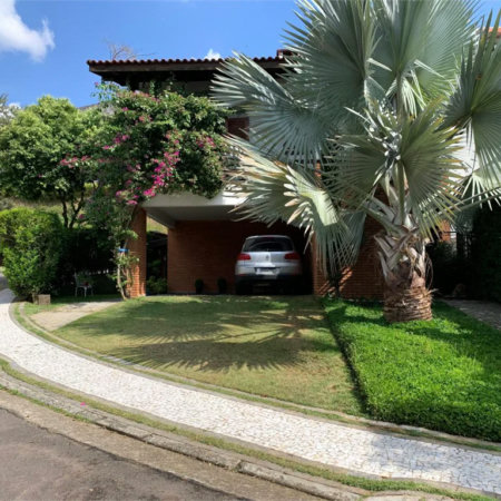 Casa à venda com 4 quartos, sendo 2 suítes, no condomínio Residencial Ypê Branco II, São Paulo - SP