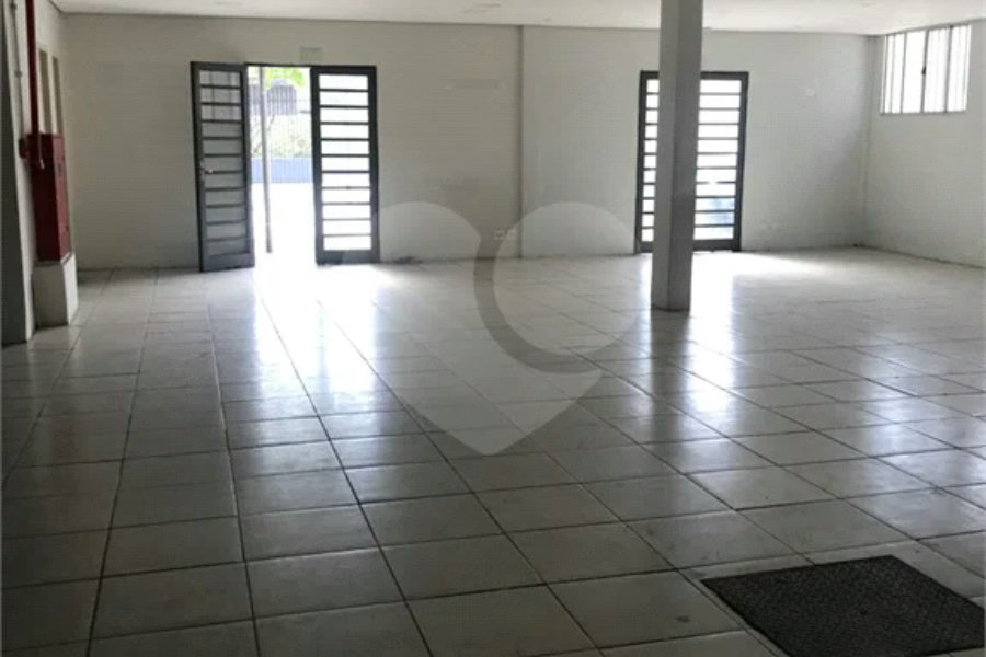 PRÉDIO COMERCIAL OU RESIDENCIAL DE 215,0 M² COM 03 QUARTOS, 04 VAGAS, 02 BANHEIROS PARA VENDA NO CARRÃO