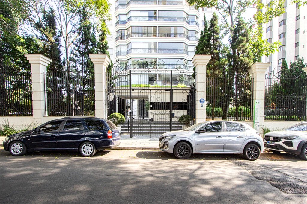 Apartamento à venda com 4 quartos, sendo 3 suítes,  em Cidade Monções, São Paulo, SP