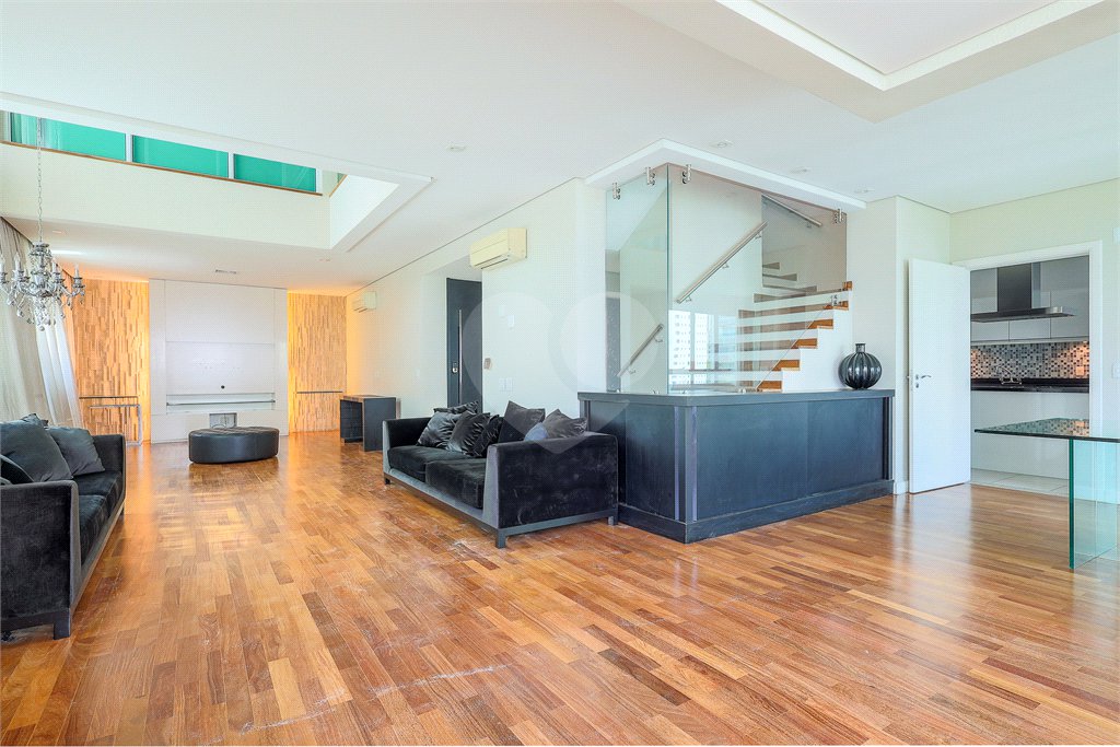 Apartamento à venda com 4 suítes,  em Jardim Paulistano, São Paulo, SP