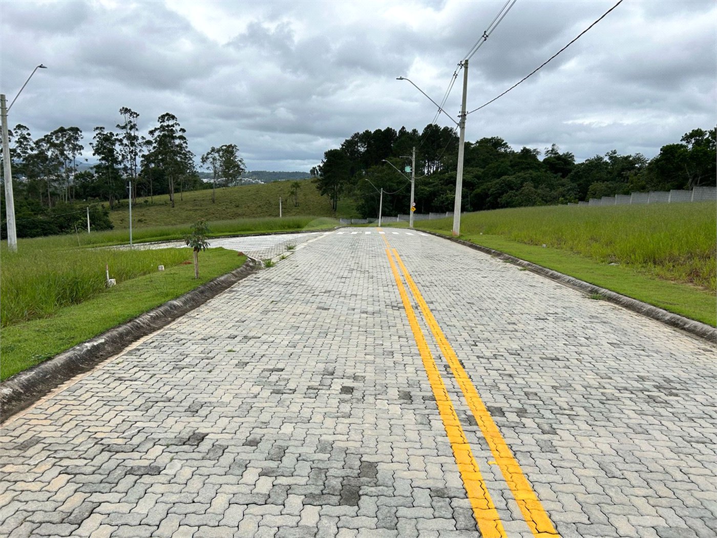 Terreno à venda no condomínio Real Park 2, Mogi das Cruzes - SP