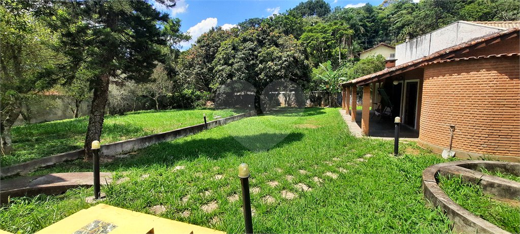 Casa à venda ou para alugar com 4 quartos, sendo 2 suítes, em Mantiqueira, Mairiporã, SP
