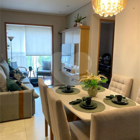 Apartamento à venda com 2 quartos, sendo 1 suíte,  em Jardim Rosa de Franca, Guarulhos, SP