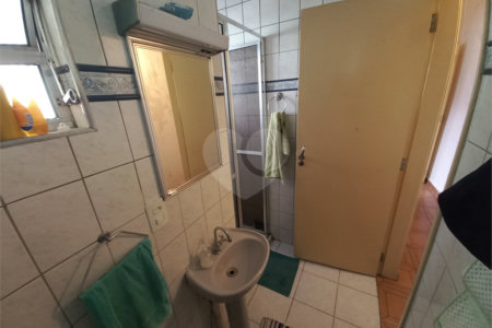Casa Térrea à venda com 3 quartos em Jardim Maria Virginia, São Paulo, SP