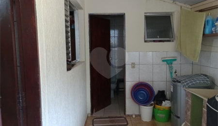 Casa Térrea à venda com 2 quartos no Centro, Nazaré Paulista, SP