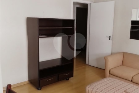 Apartamento à venda com 3 quartos, sendo 1 suíte,  em Pinheiros, São Paulo, SP