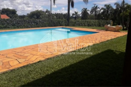 Chácara com 2.400m²