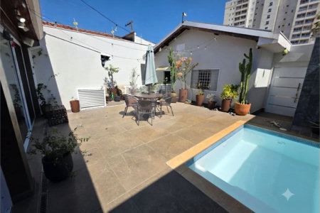 Casa térrea 3 dormitórios com piscina e área Gourmet à venda São Carlos