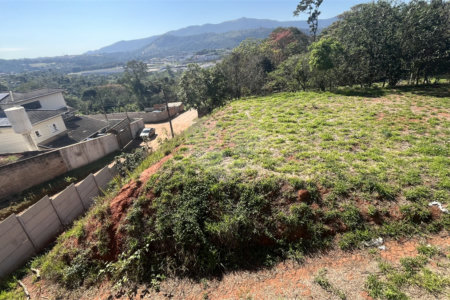 Terreno a Venda com 1000m2 no Jd Estancia Brasil em Atibaia