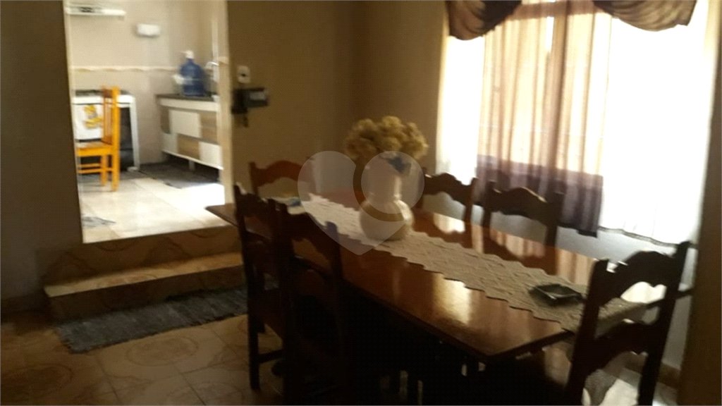 Sobrado à venda com 3 quartos, sendo 1 suíte, em Parque Continental I, Guarulhos, SP