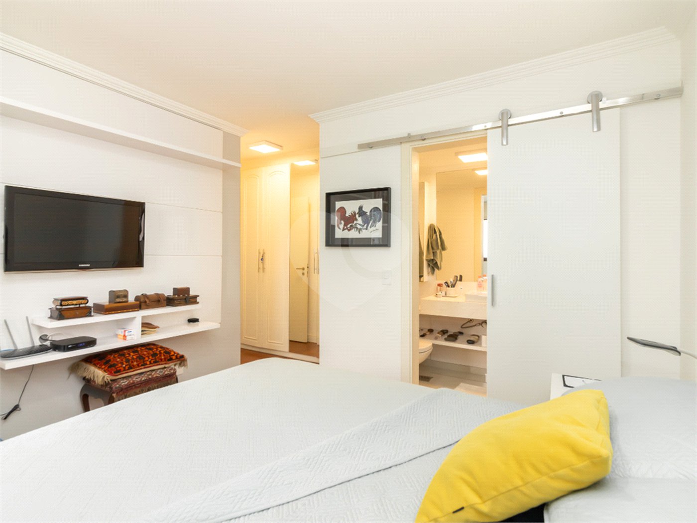Apartamento à venda com 4 quartos, sendo 2 suítes, em Alto da Boa Vista, São Paulo, SP
