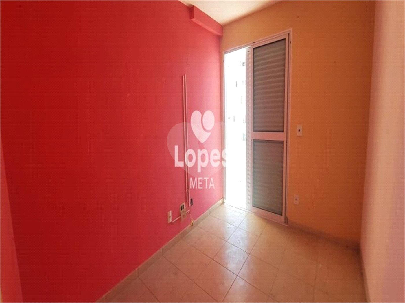 Apartamento à venda com 2 quartos, sendo 1 suíte, em Jardim das Colinas, São José dos Campos, SP