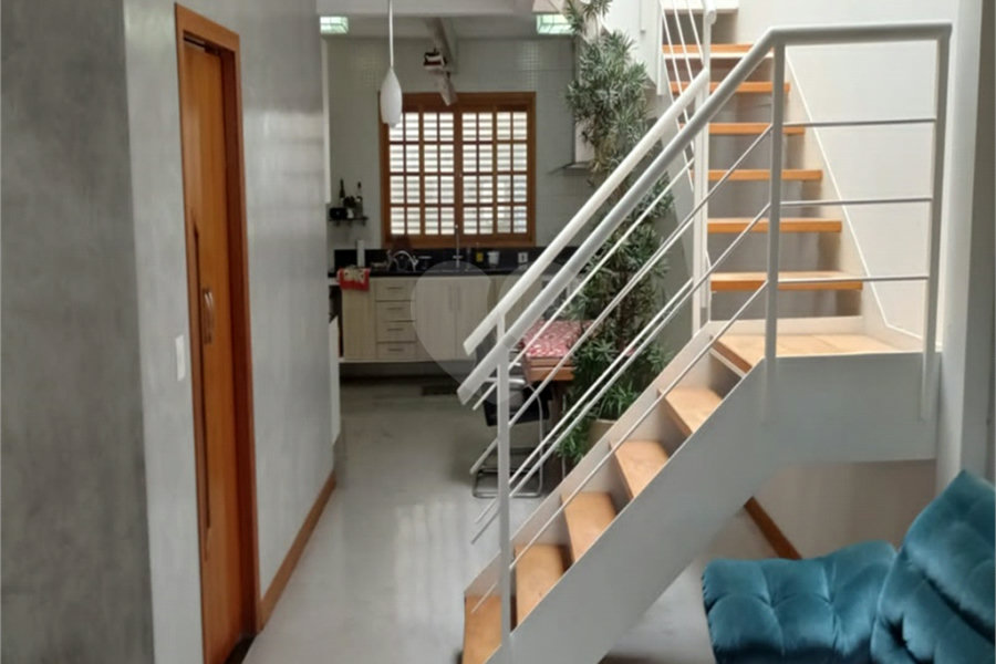 Sobrado à venda com 3 quartos, sendo 2 suítes, em Vila Guilherme, São Paulo, SP