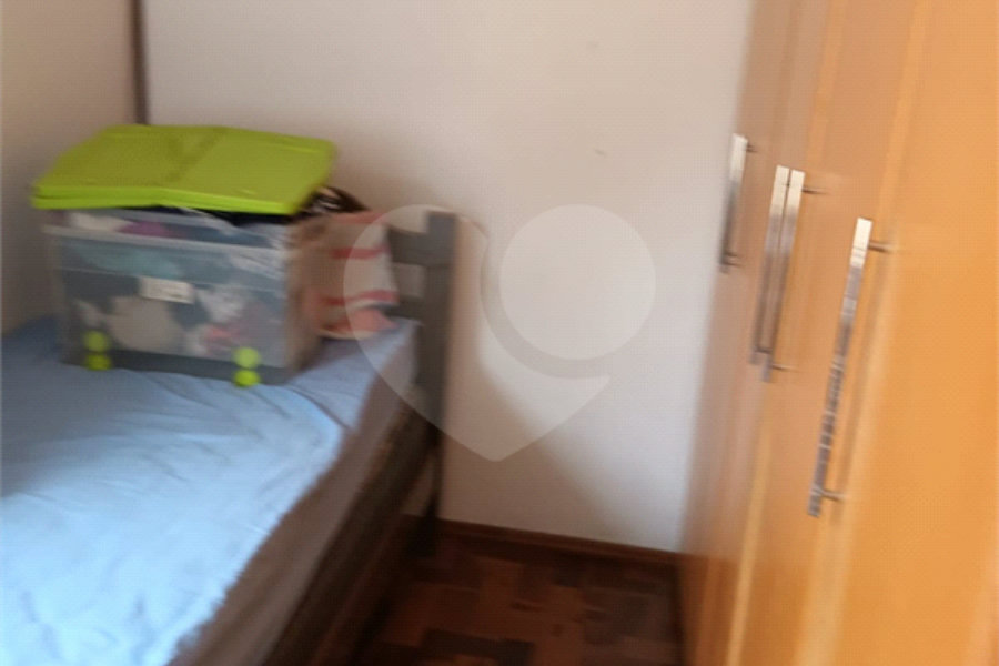 Sobrado à venda com 3 quartos, sendo 1 suíte,  em Parque Peruche, São Paulo, SP