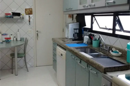 Apartamento à venda com 3 suítes em Vila Andrade, São Paulo, SP