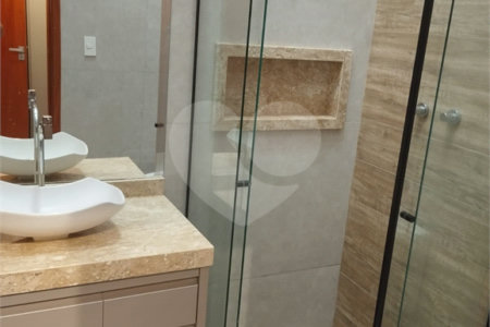 Casa para alugar com 3 quartos, sendo 1 suíte, no condomínio Residencial Reserva do Campo, Araraquara - SP