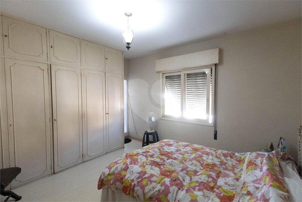 Sobrado à venda com 3 quartos, sendo 1 suíte,  em Jardim Ataliba Leonel, São Paulo, SP