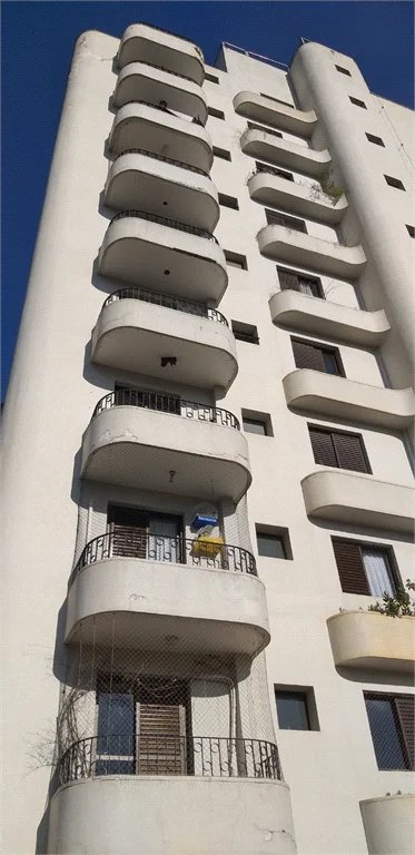 Apartamento à venda com 4 quartos, sendo 2 suítes,  em Jardim Trussardi, São Paulo, SP