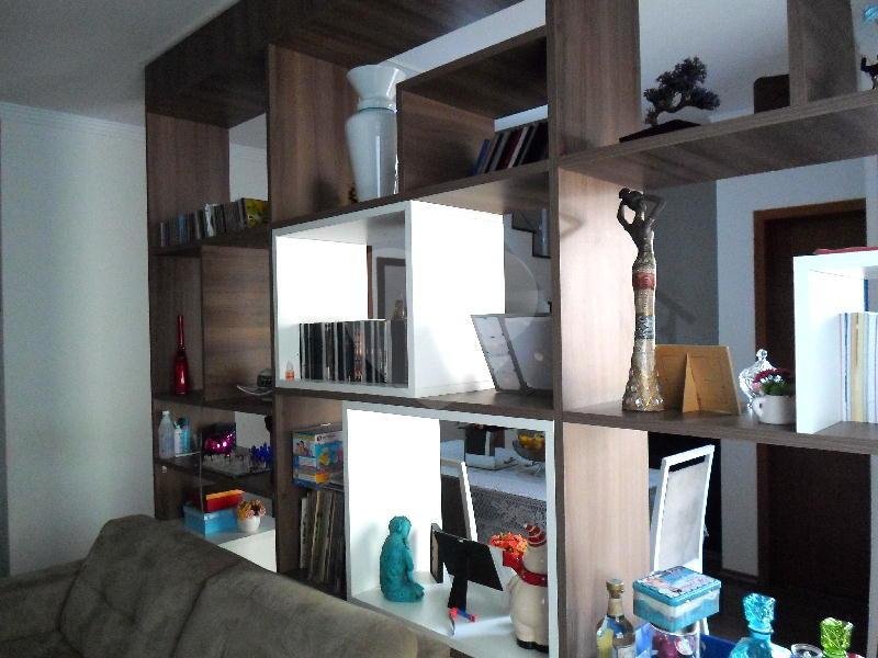 Casa à venda com 3 quartos, sendo 1 suíte,  no condomínio Fernandes, São Paulo - SP