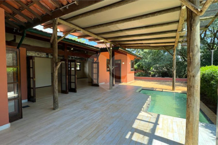 Casa à venda com 4 suítes no condomínio Vivendas do Lago, Sorocaba - SP
