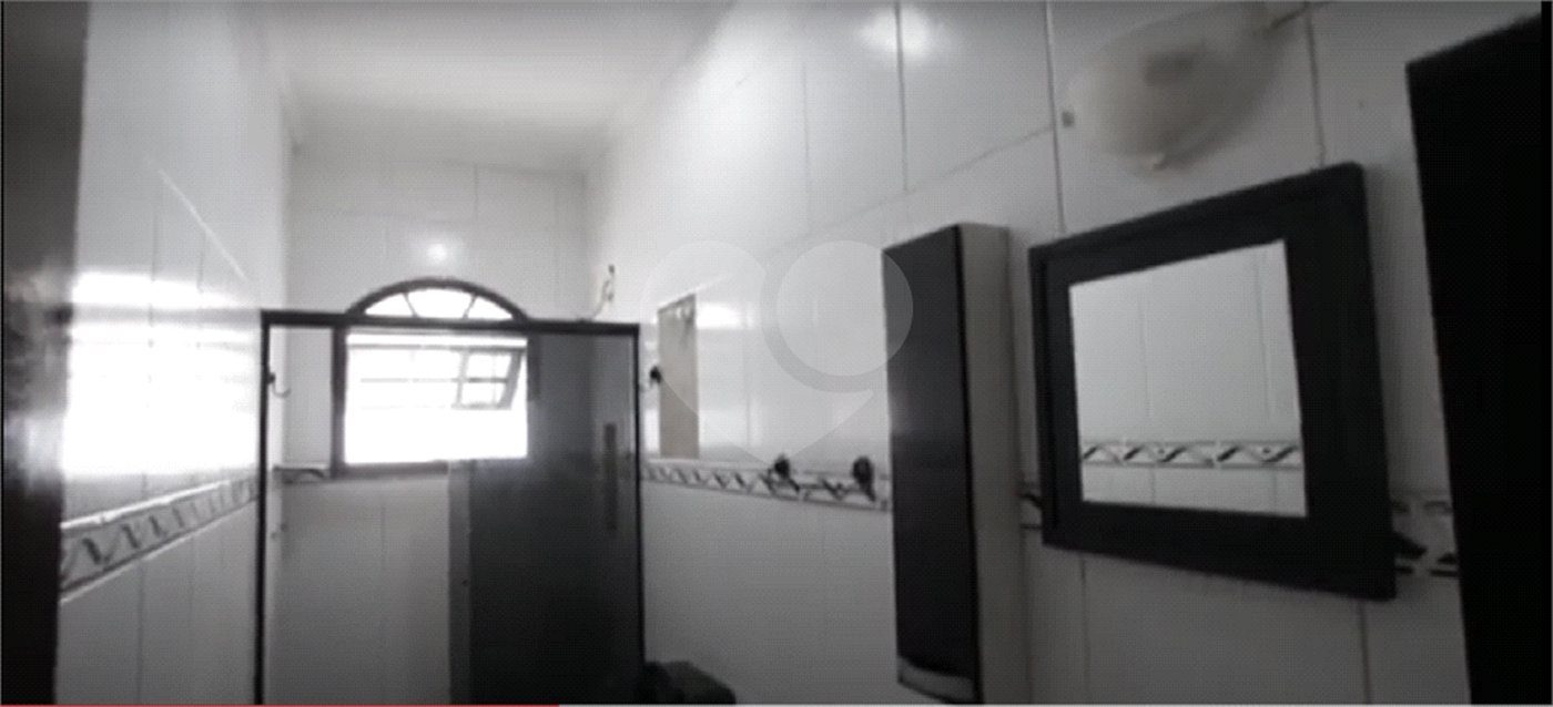 Casa à venda com 3 quartos, sendo 2 suítes,  no condomínio Não, São Paulo - SP