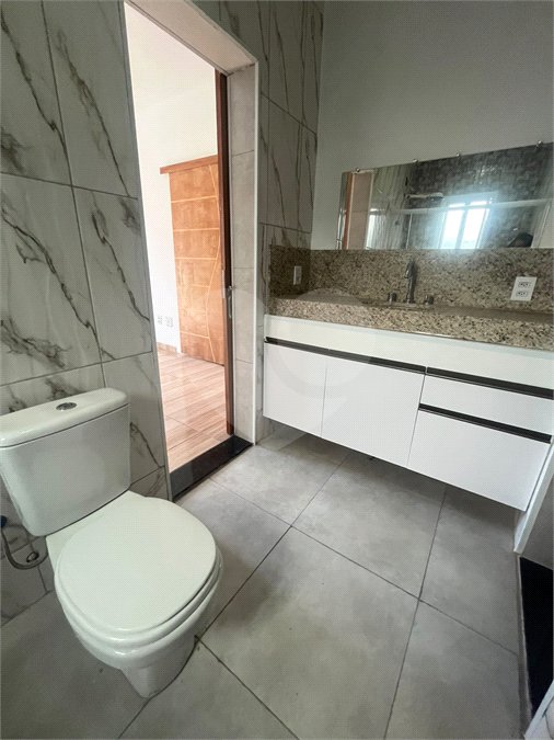 Casa à venda ou para alugar com 2 quartos, sendo 4 suítes, no condomínio Residencial Jardim Bréscia, Indaiatuba - SP
