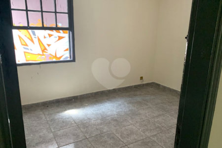 Prédio à venda com 6 quartos em Santana, São Paulo, SP