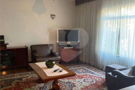Casa à venda com 3 quartos, sendo 1 suíte, em Santo Amaro, São Paulo, SP
