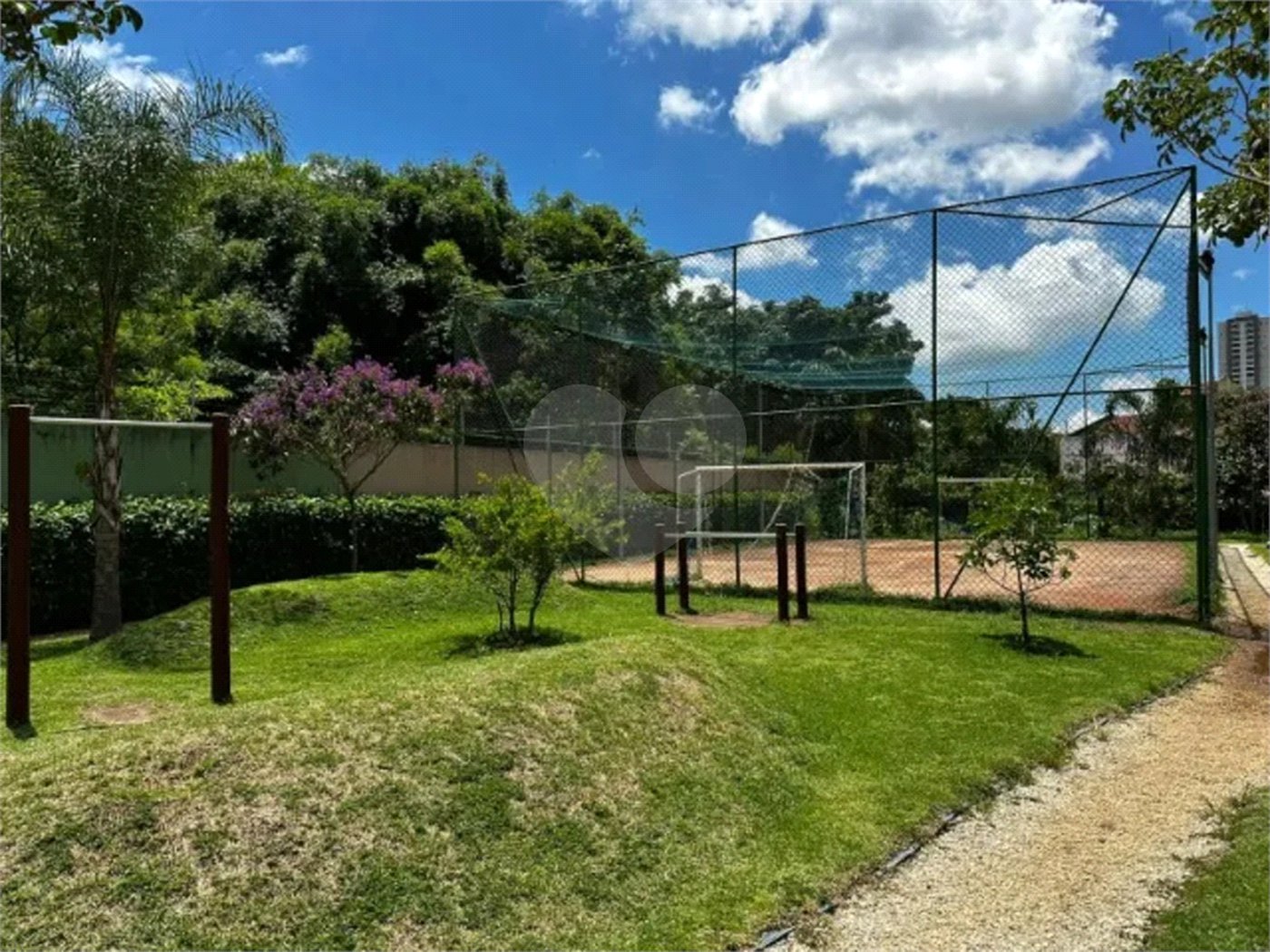 Apartamento à venda com 2 quartos, sendo 1 suíte, em Jardim Califórnia, Jacareí, SP