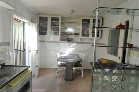 Casa à venda com 4 quartos, sendo 1 suíte, em Vila Guarani, Jundiaí, SP