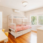 Casa à venda com 5 quartos, sendo 4 suítes, no condomínio Figueira Garden, Atibaia - SP