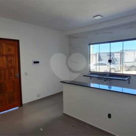 Casa de Vila à venda com 1 suíte em Jardim Prestes de Barros, Sorocaba, SP
