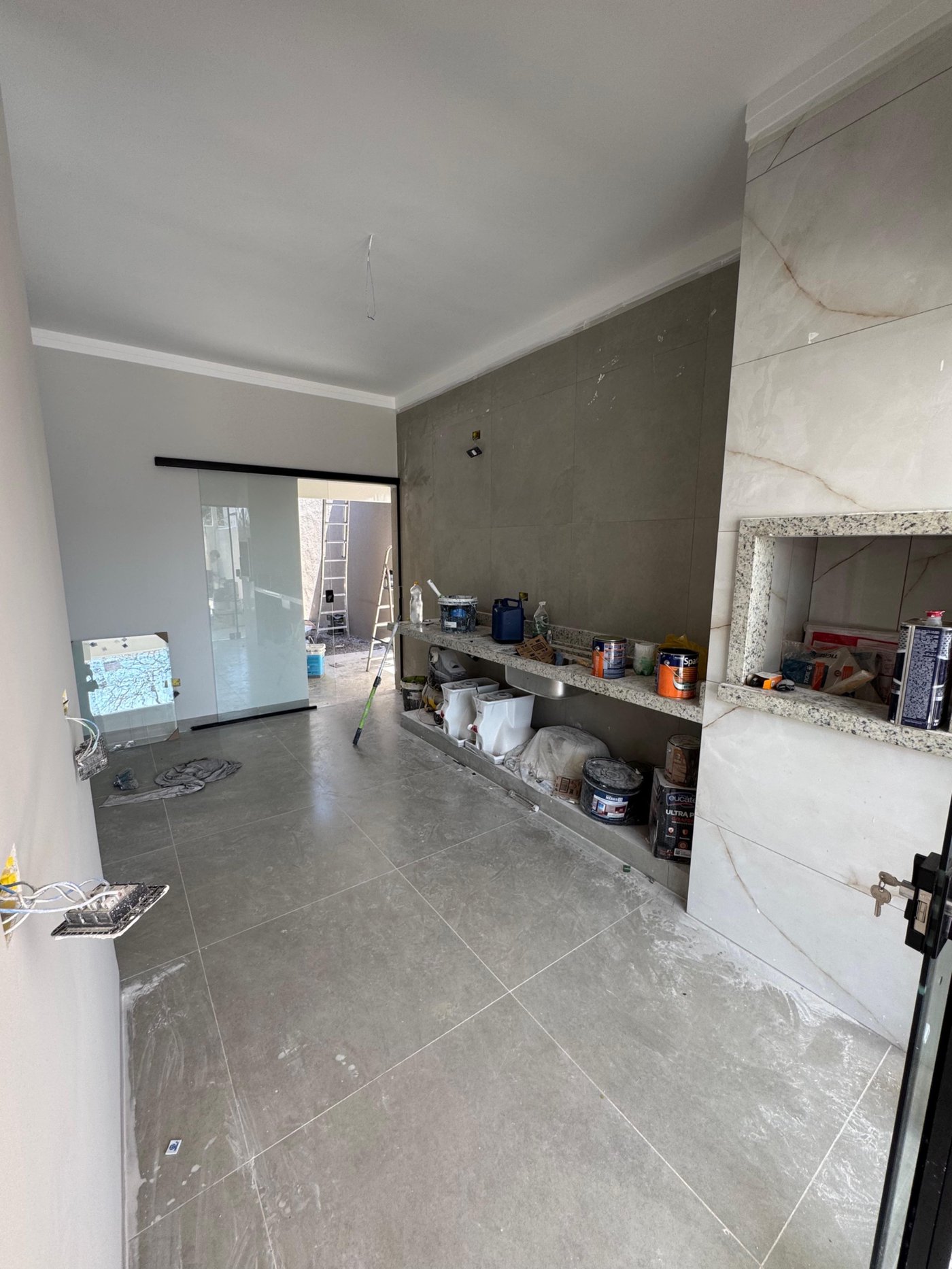 Casa à venda com 3 quartos, sendo 1 suíte, em Jardim dos Ipes, Três Lagoas, MS