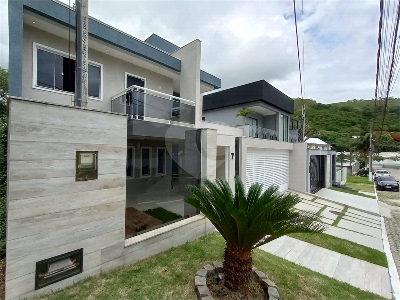 Casa à venda com 3 quartos, sendo 1 suíte, no condomínio Fazenda Cantagalo, Rio de Janeiro - RJ