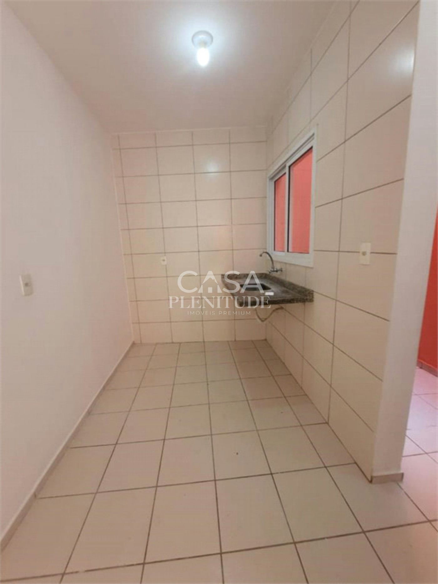 Casa em condomínio à venda com 2 quartos em Jardim Karolyne, Votorantim, SP