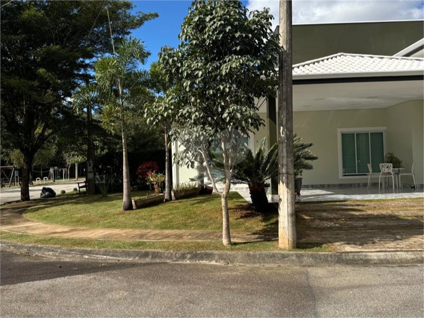 Casa à venda com 3 quartos, sendo 1 suíte,  no condomínio Campos do Conde, Sorocaba - SP