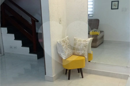 Casa à venda com 3 quartos, sendo 1 suíte, no condomínio Mirante de São Bernardo, São Bernardo do Campo - SP