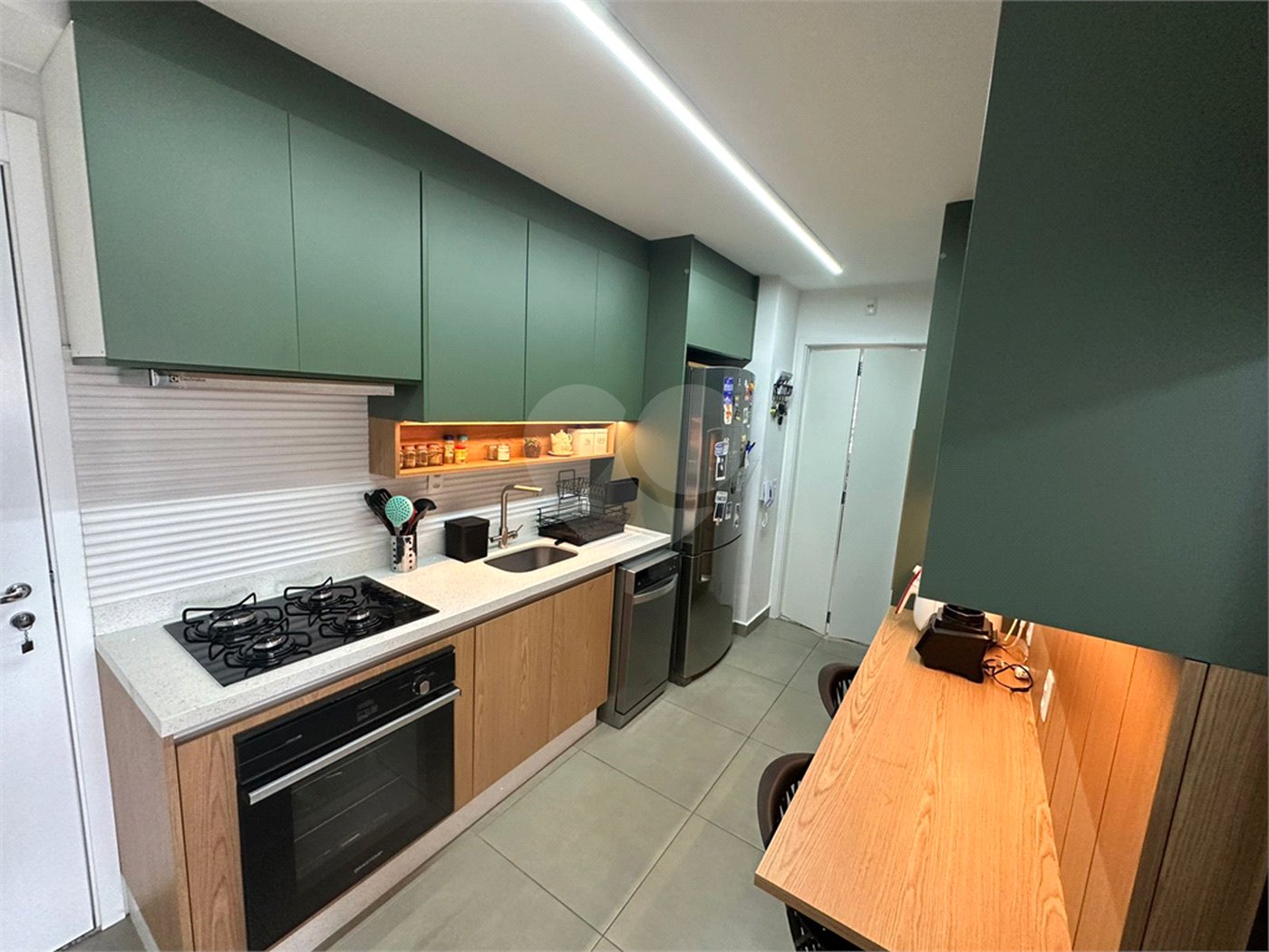 Apartamento à venda com 3 suítes em Vila Romana, São Paulo, SP